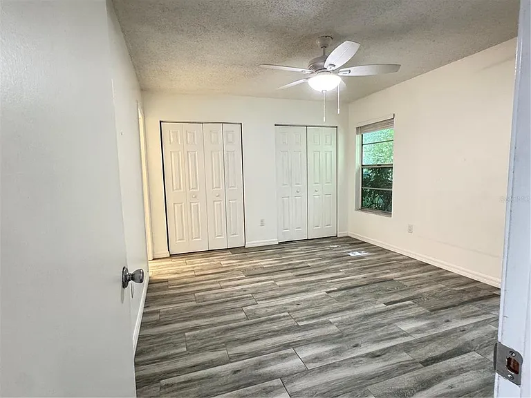 215 Fernwood St — Photo 6