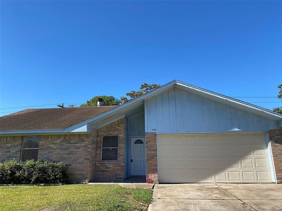 1st image of 15440 Indian Woods Dr