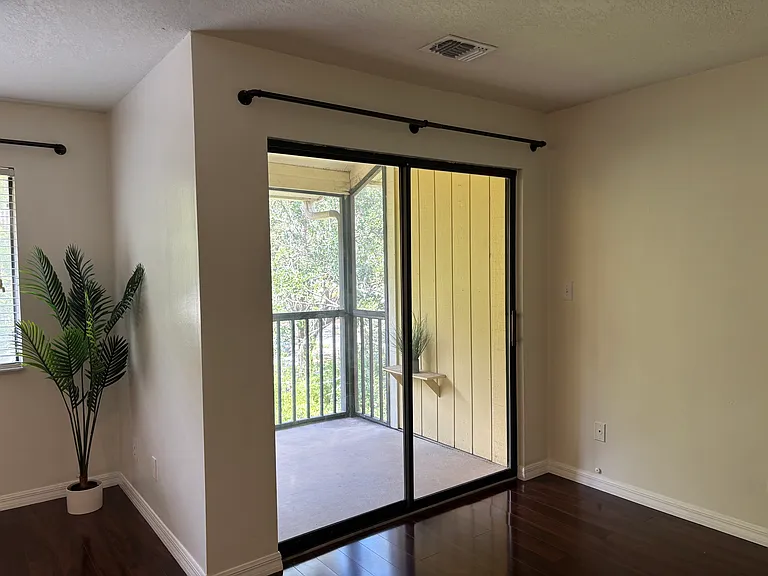 Screened-in Lanai