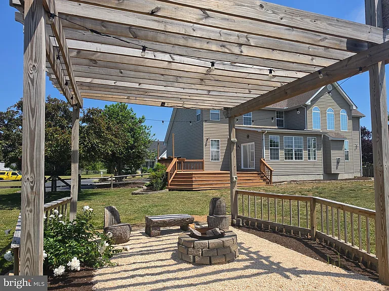 109 Masters Ln — Photo 8