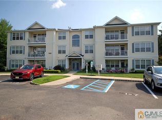 704 Saint Andrews Pl, Englishtown, NJ 07726