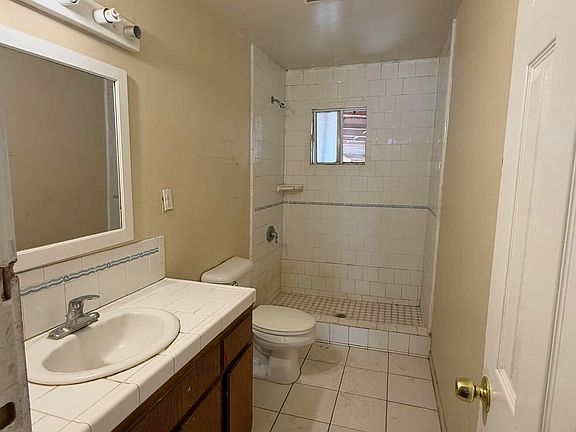 3rd image of 230 S Cottage Street