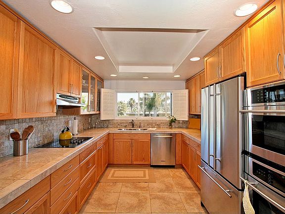 3rd image of 233 S Helix Ave Unit 32
