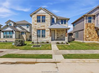 807 Double Mountain Rd, College Station, TX 77845