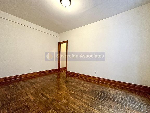 3rd image of 64 W 108th St APT 3G
