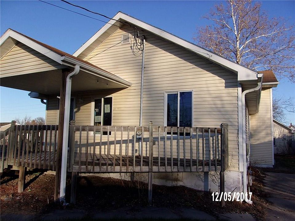 1st image of 810 S 6th St