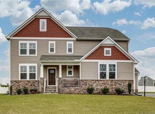 10121 Cameron Ridge Dr, Ashland, VA 23005
