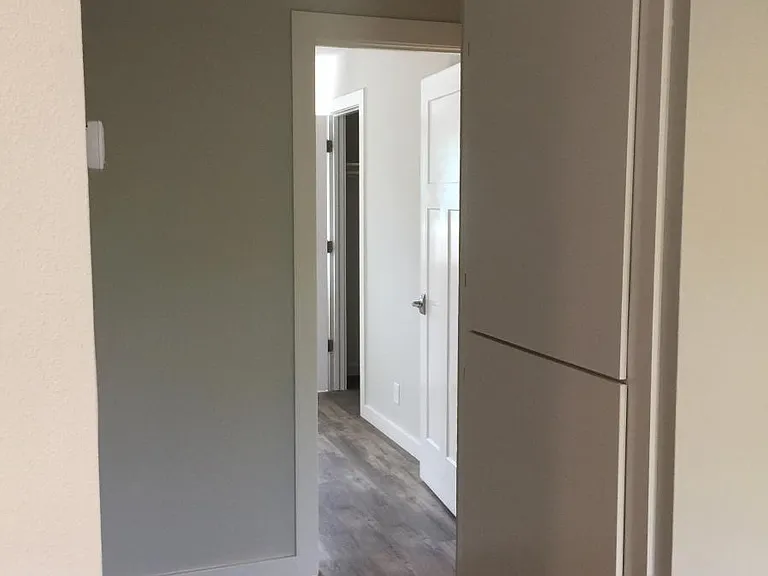 Addt'l storage closet in hallway