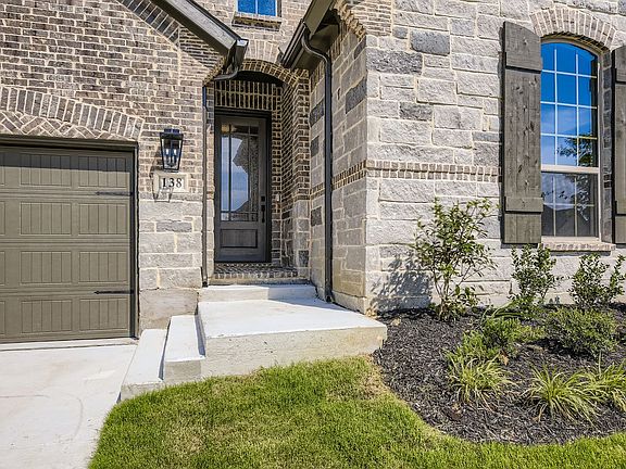 138 Sandie Drive Front Porch