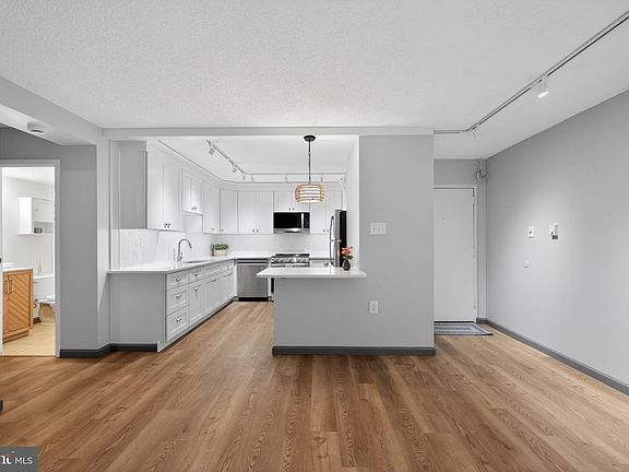 4th image of 400 Glendale Rd #G-33