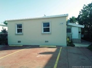 824 84th St, Miami Beach, FL 33141