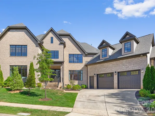 4047 Alexandra Alley Dr, Charlotte, NC 28210
