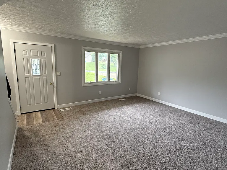3963 Lake Vista Rd — Photo 4