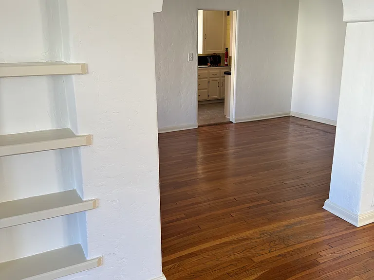 7940 Blackburn Ave #7940 — Photo 14