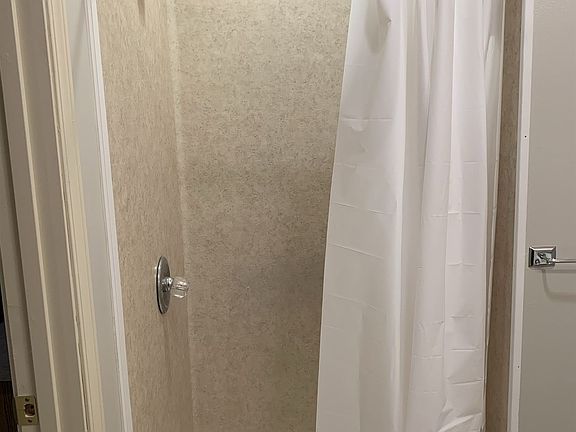 4th image of 656 Chatham St NW #2S