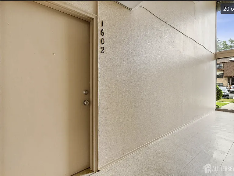 1602 Raspberry Ct — Photo 15