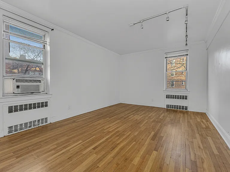 65-05 Yellowstone Blvd #2E — Photo 6