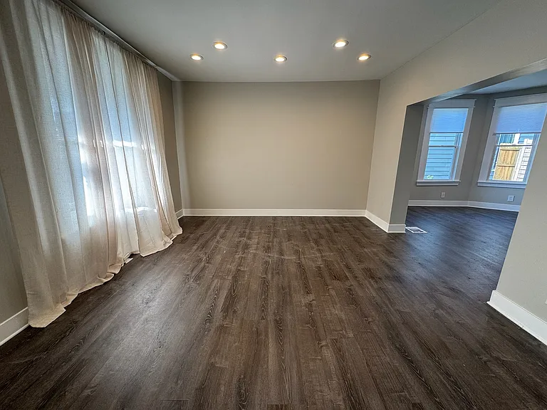 5029 Norwood Ave — Photo 27