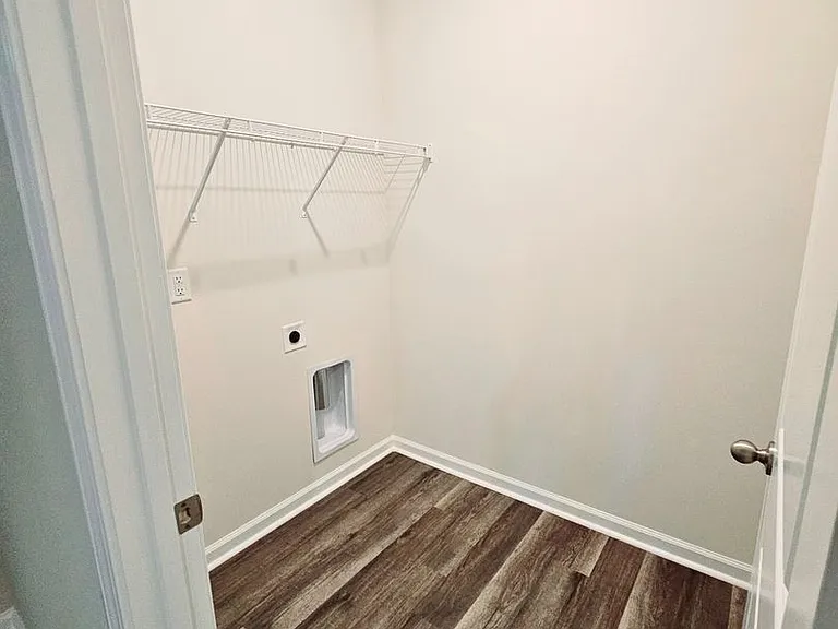 3015 Long Spur Dr — Photo 37