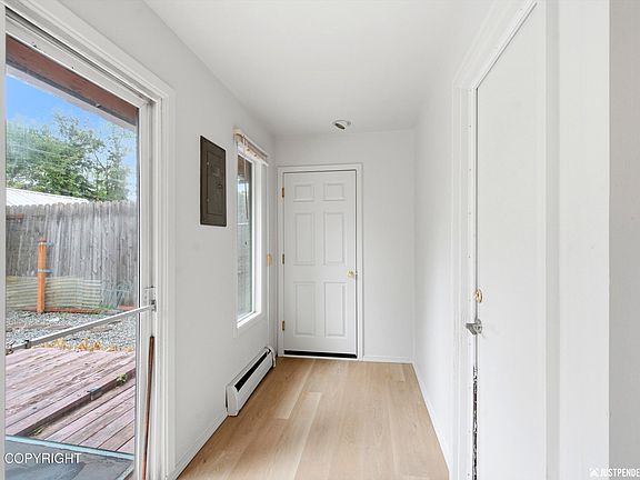 3rd image of 4242 Ross Ct