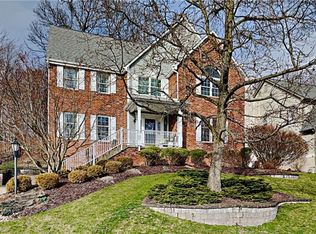 702 Willowcrest Dr, Gibsonia, PA 15044