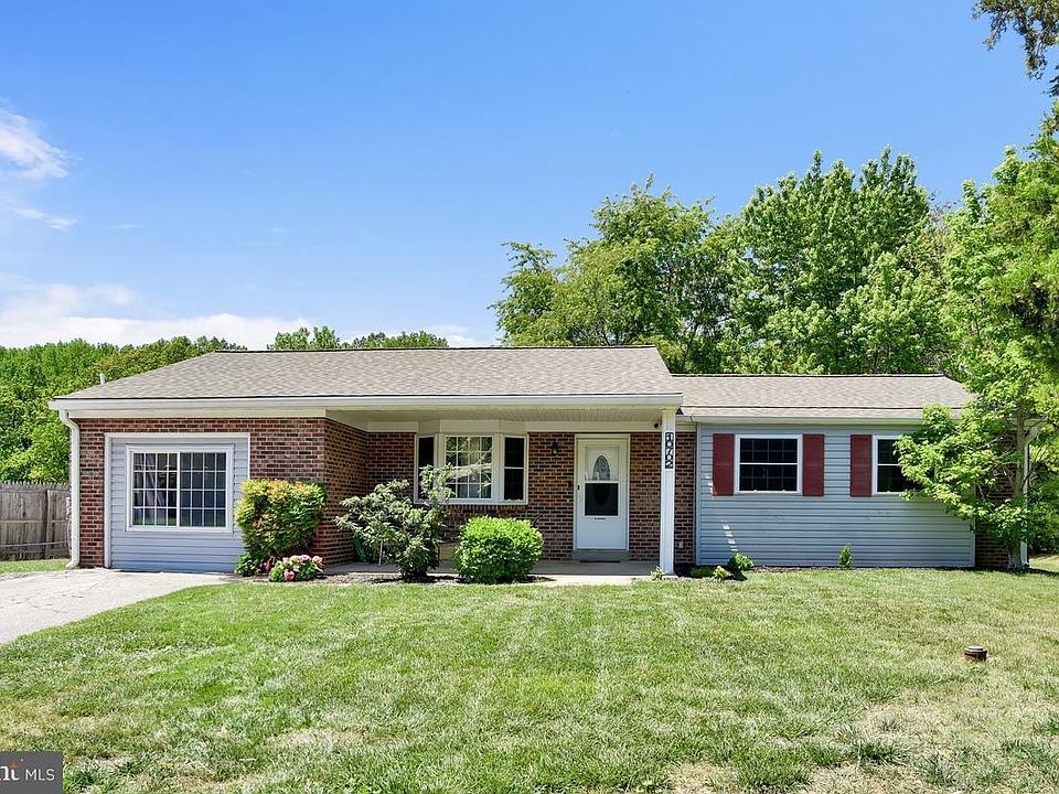 1st image of 10702 Westwood Ln
