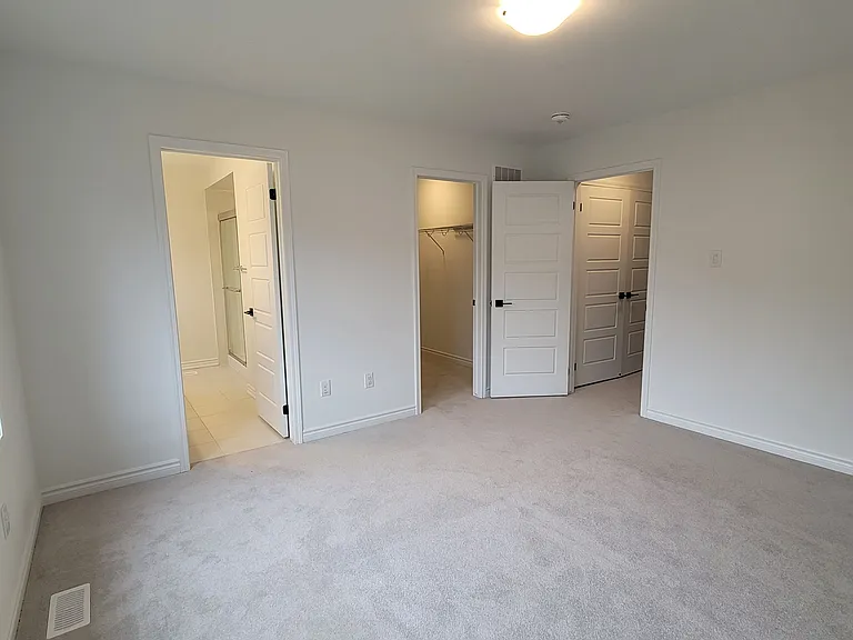 34 Routley St — Photo 9