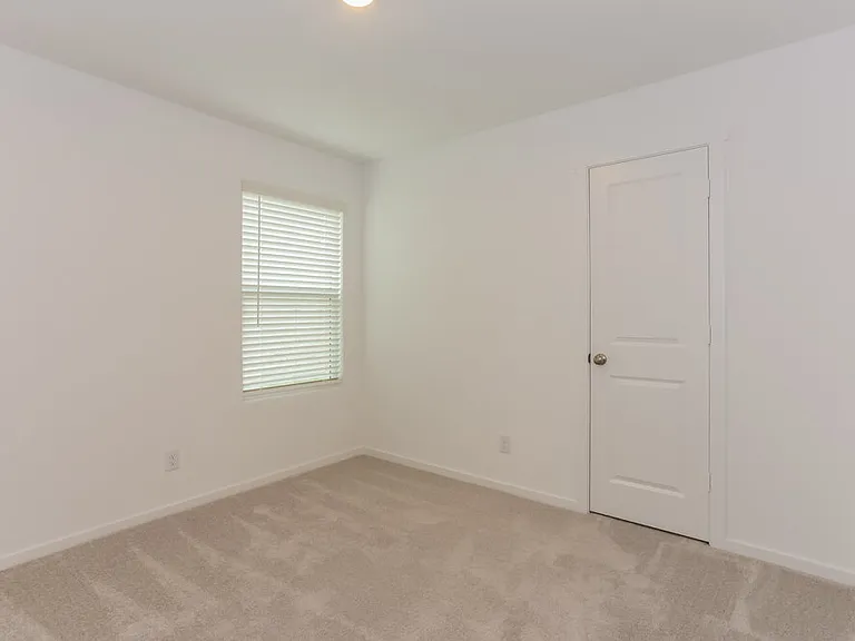 1727 Crossbill St — Photo 12