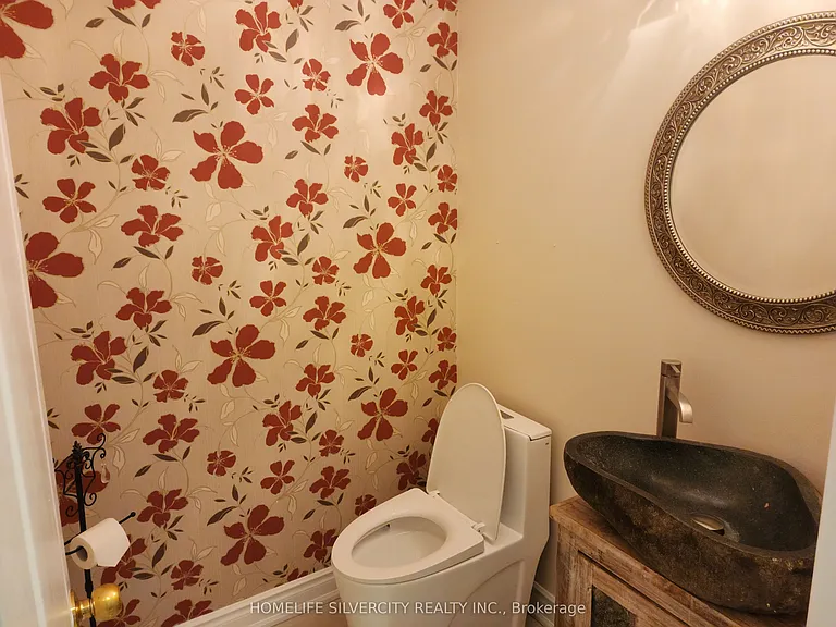 7 Valleywest Rd — Photo 9
