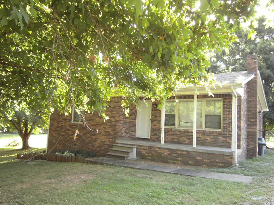 1st image of 183 Briarfield Ln