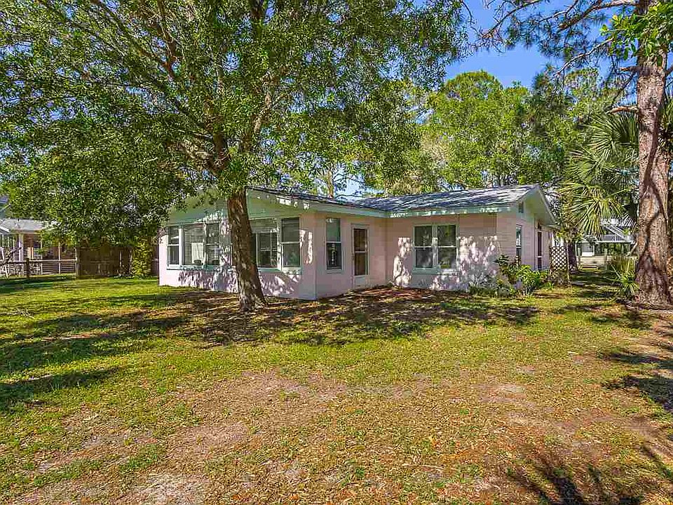 1st image of 28 Blue Crab Ln