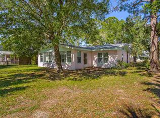 28 Blue Crab Ln, Panacea, FL 32346
