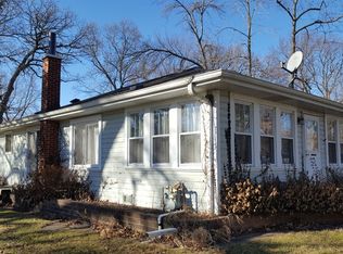 39450 N Woodland Ave, Antioch, IL