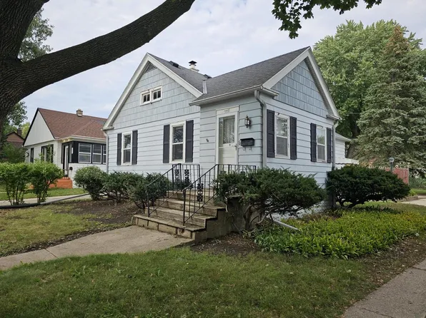 640 S 104th STREET, West Allis, WI 53214