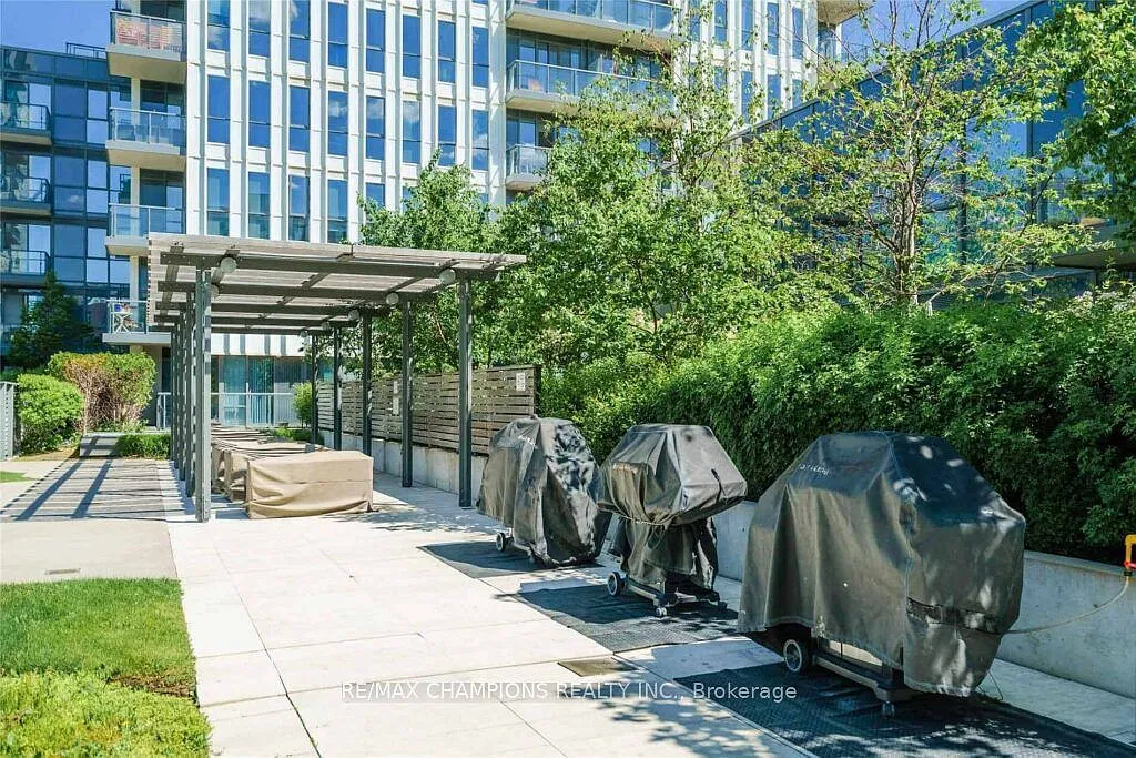 2 bed, $2,750 — Photo 3