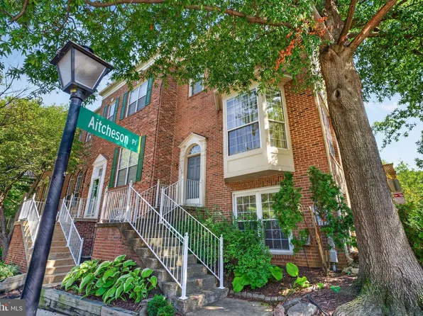 6008 Lincolnia Rd, Alexandria, VA 22312