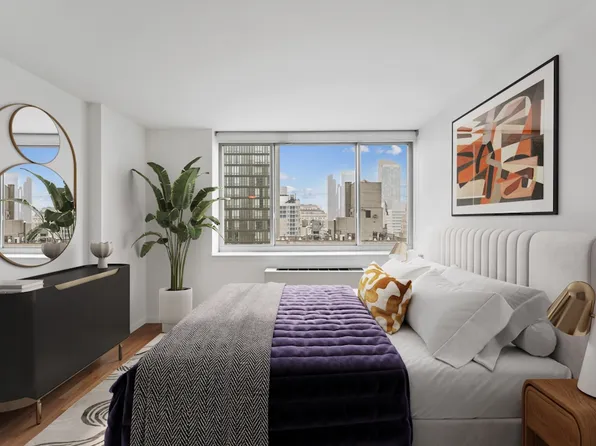 66 West 38th Street image 2 of 14
