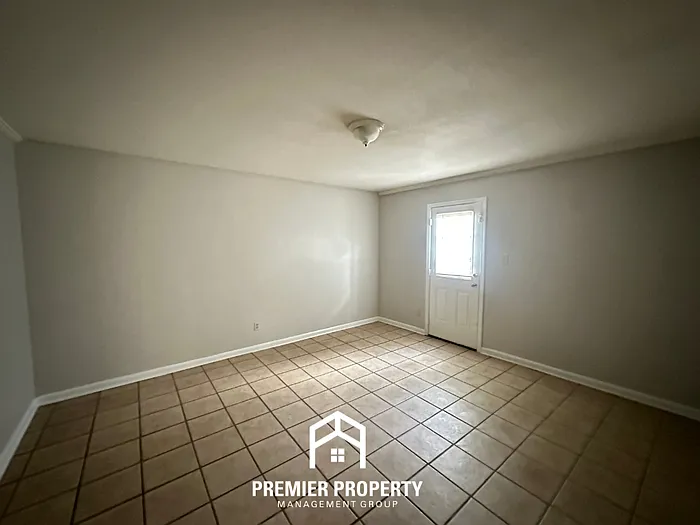 5288 Yale Rd — Photo 4