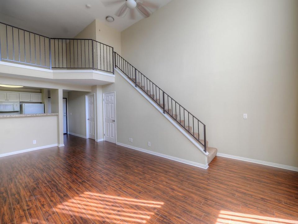 1st image of 223 N Alvarado St APT 203