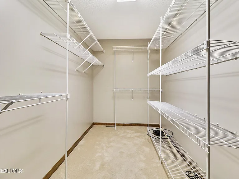 101 Walden Ridge Dr — Photo 12