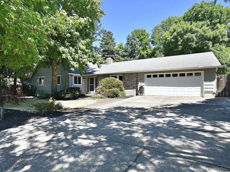 1st image of 932 NW 8th Ave