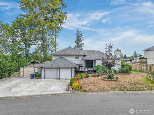 28106 29th Avenue S, Federal Way, WA 98003