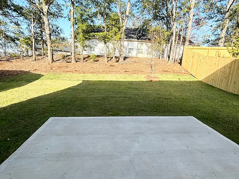 164 Braxton Dr — Photo 2