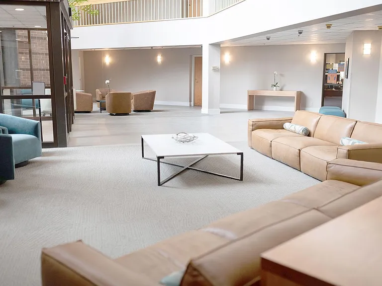 Kensington Place Apartments — Photo 12