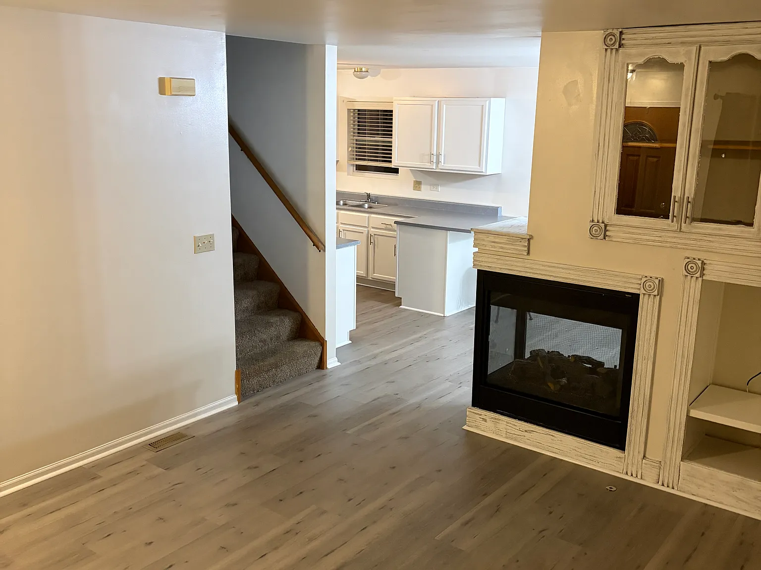 3 bed, 1264 sqft, $2,700 — Photo 4