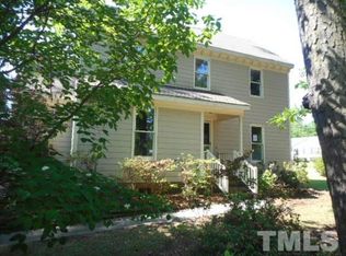 200 Arnold Ln, Fuquay Varina, NC 27526