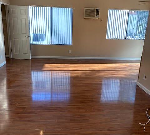 4th image of 2134 S Bentley Ave APT 4