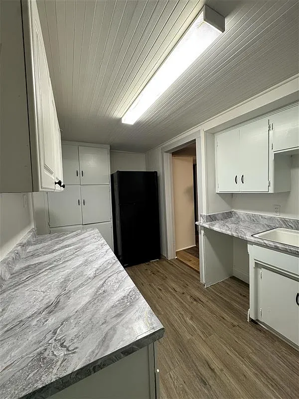 2 bed, 980 sqft, $1,600 — Photo 4