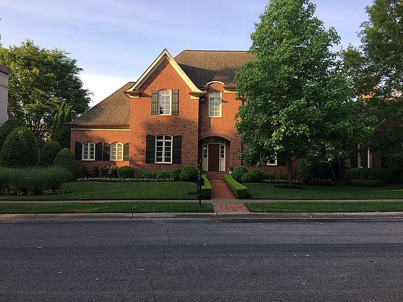 3rd image of 519 Close Ln