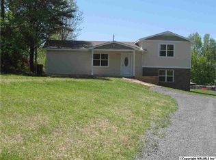 134 Nacoles Dr, Grant, AL 35747